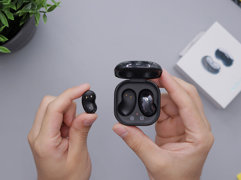 daniel romero K63lOA4Ijyk unsplash Outlet Replacement
